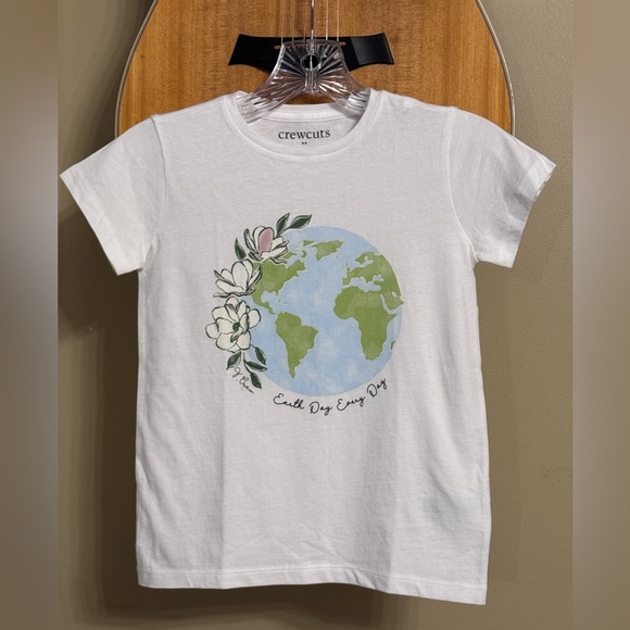 Crewcuts Other - New Crewcuts Short-sleeve Teeshirt size 6-7 y.o